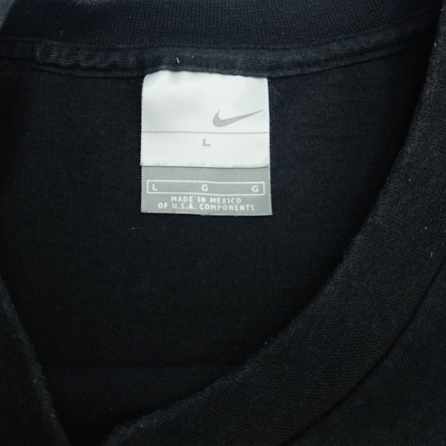 Vintage Y2K Nike Metallic Silver Logo Black T-Shirt - Size L