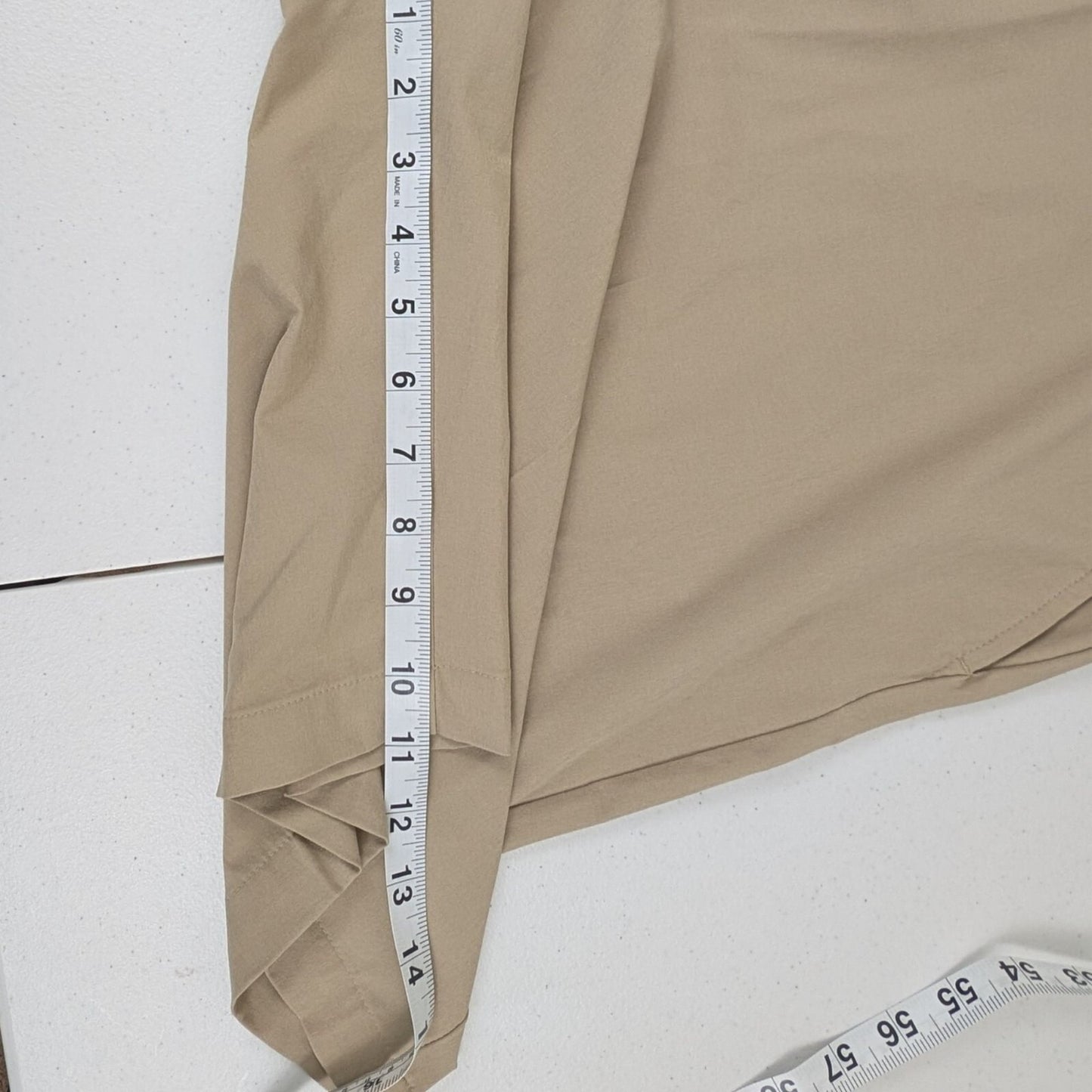 Adidas Men's Size 40 Beige Golf Shorts Lightweight Stretch Active Wear
