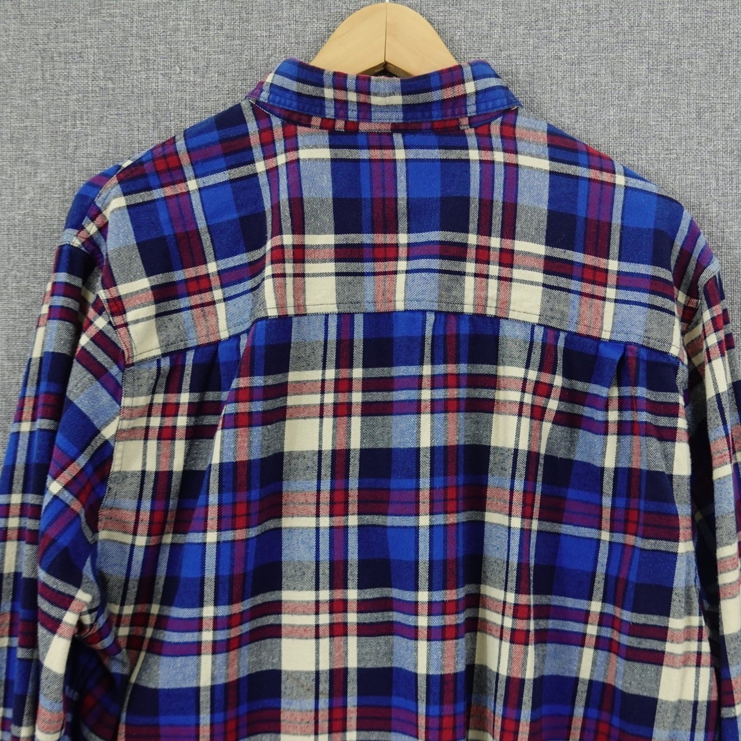The American Outdoorsman Plaid Flannel Shirt - Size XL