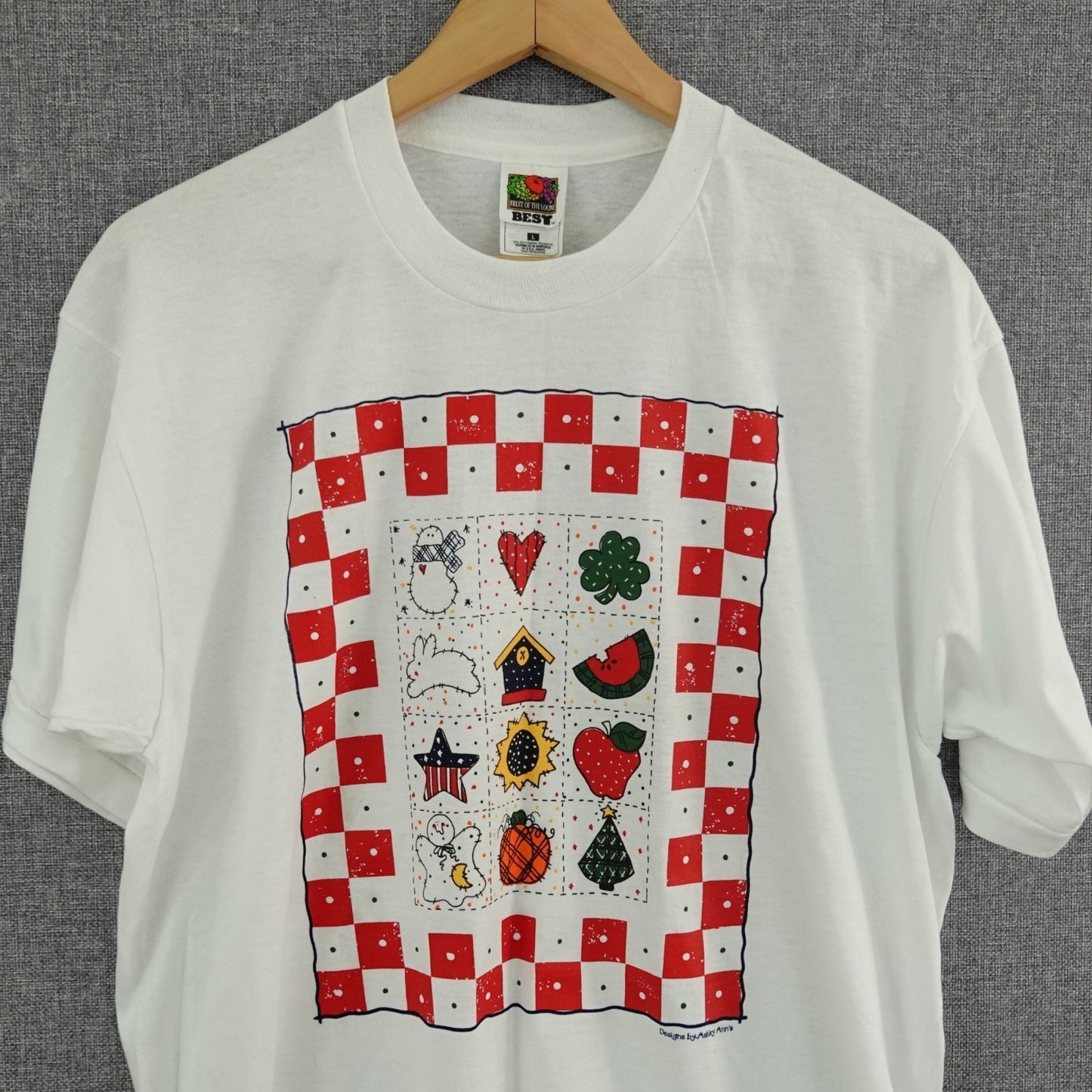 Vintage 90s Fruit of the Loom Ashley Anna Patchwork Tee - Size L