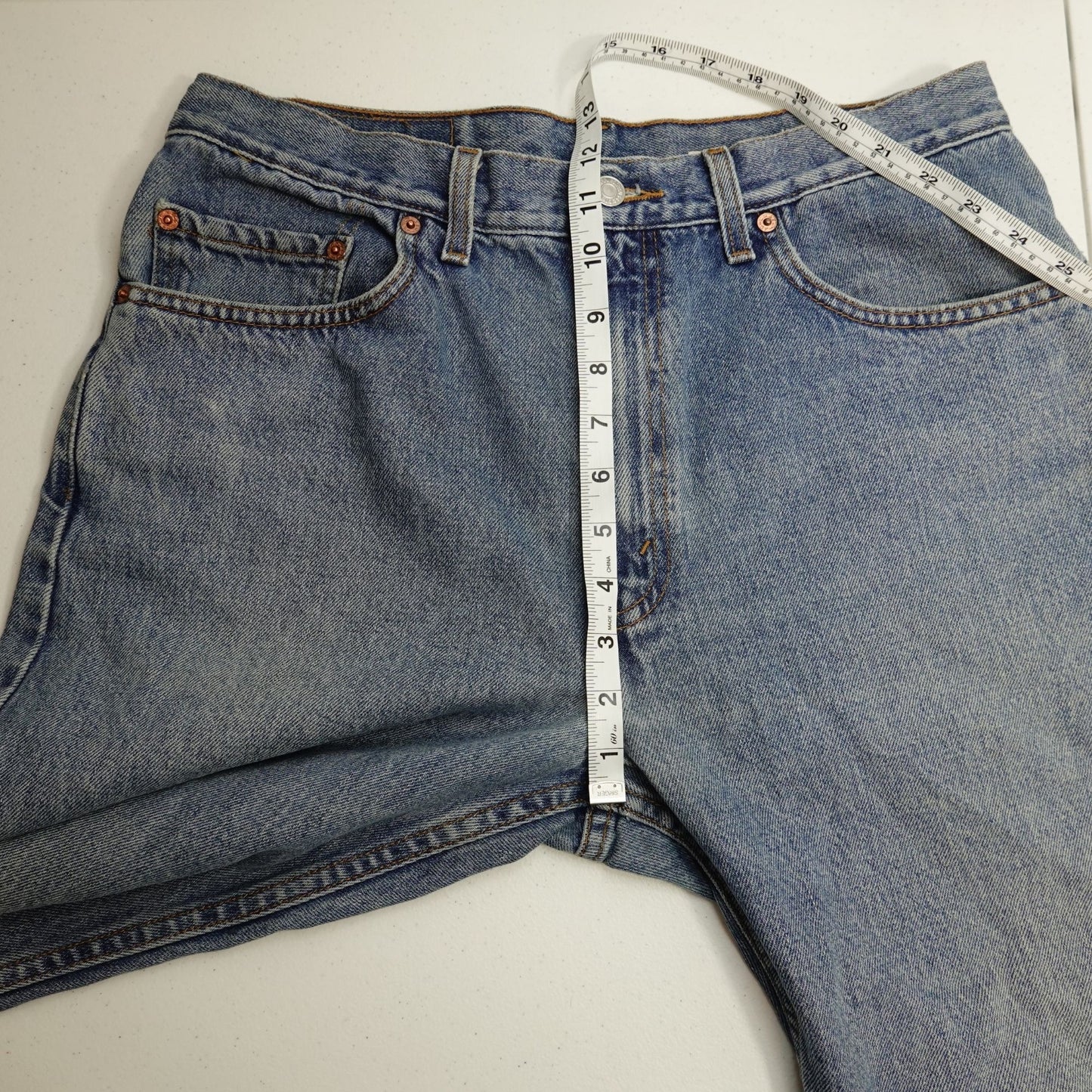 Vintage 90s Levi's 505 Jeans Medium Wash Straight Fit 34x30