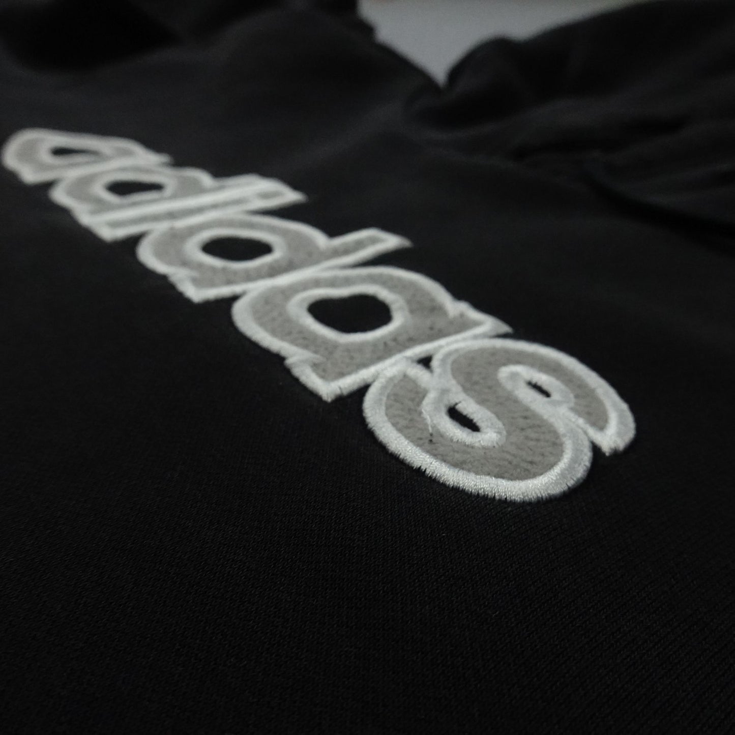 Adidas Men’s Hoodie Large Black Pullover 2007 Embroidered Logo