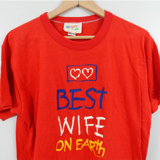 Vintage 1984 Best Wife On Earth Red T-Shirt - Size Medium