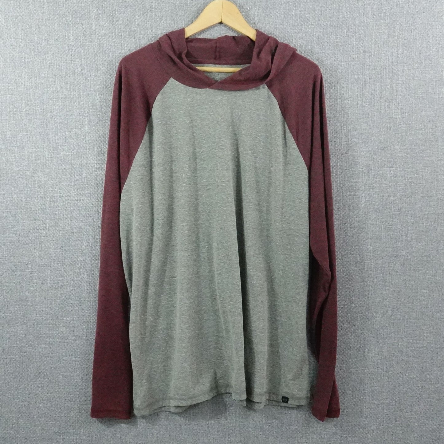 Threads 4 Thought Lightweight Raglan T-Shirt Hoodie - Size XL