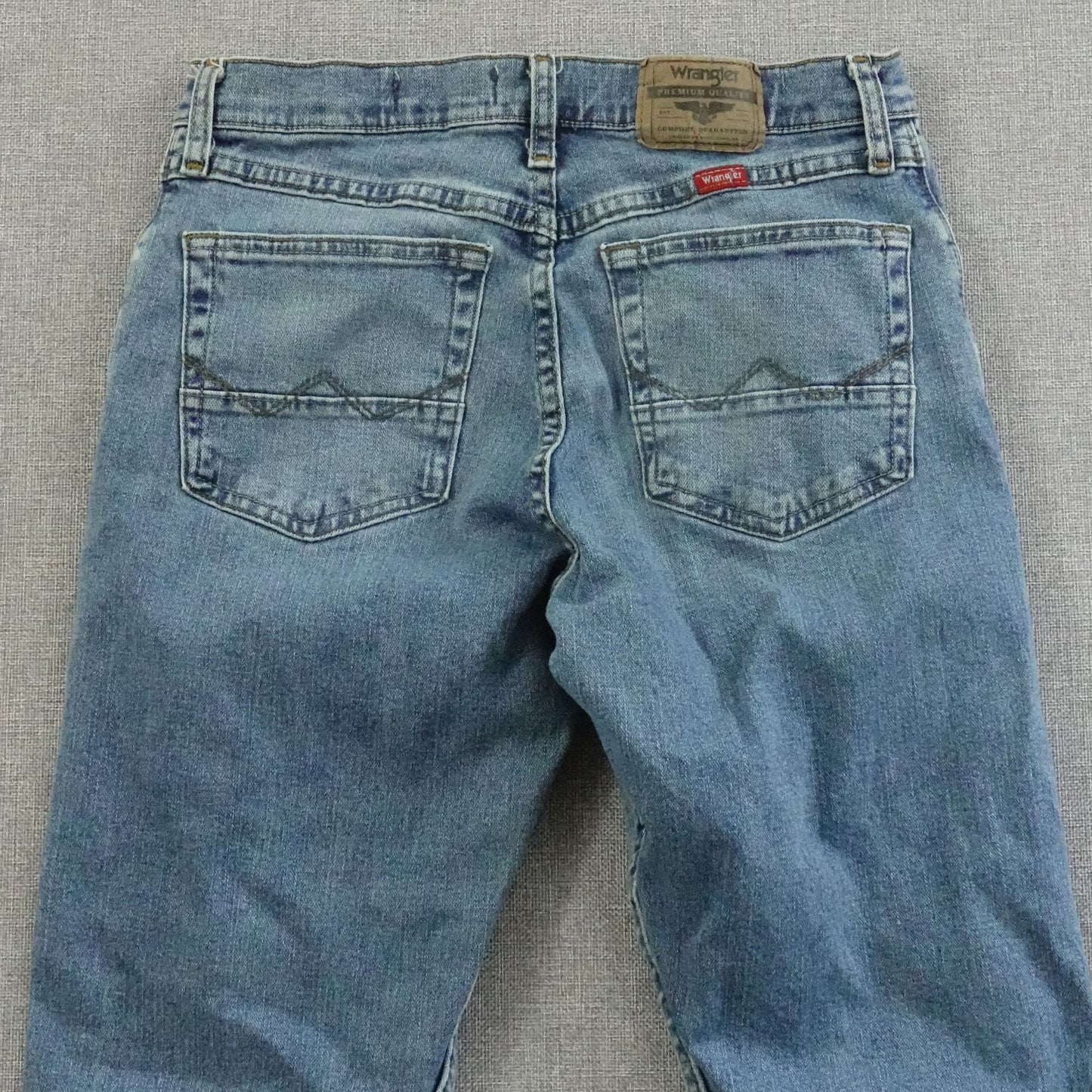 Wrangler Straight Fit Jeans Mens 29W 29.5L Light Wash Denim