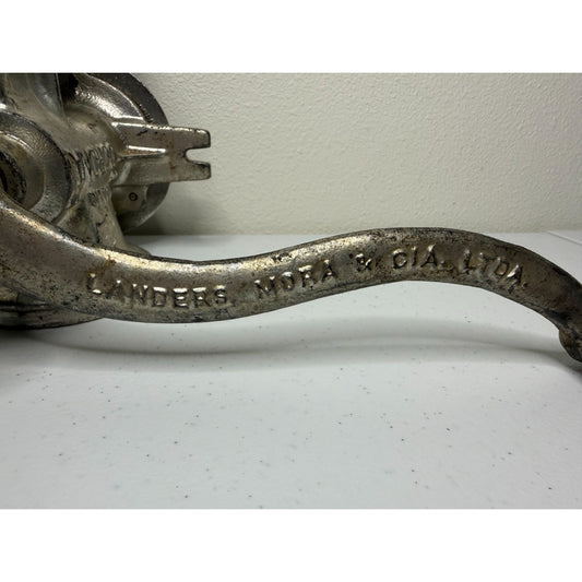Corona Landers Mora & Cia Hand Crank Cast Iron Grain Mill - No Retaining Ring