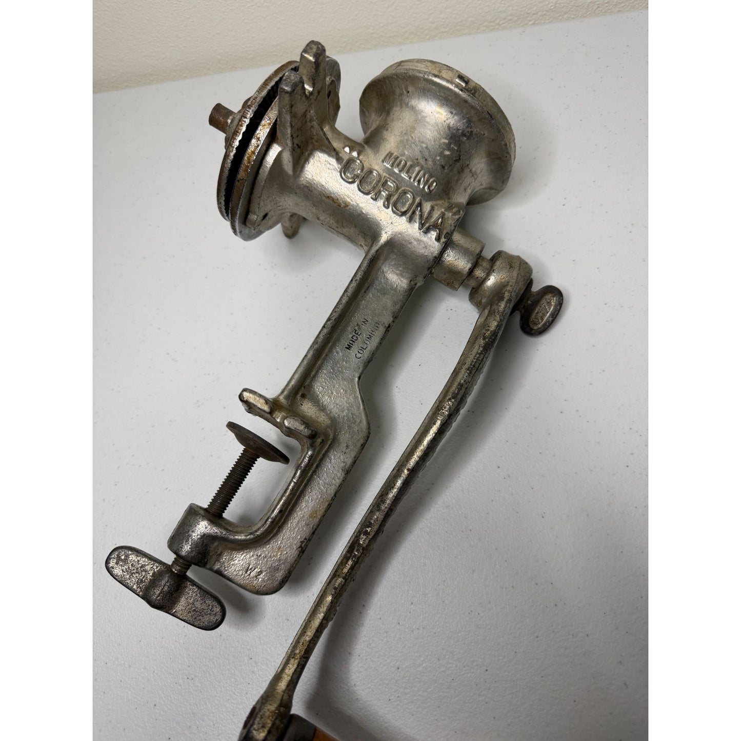 Corona Landers Mora & Cia Hand Crank Cast Iron Grain Mill - No Retaining Ring