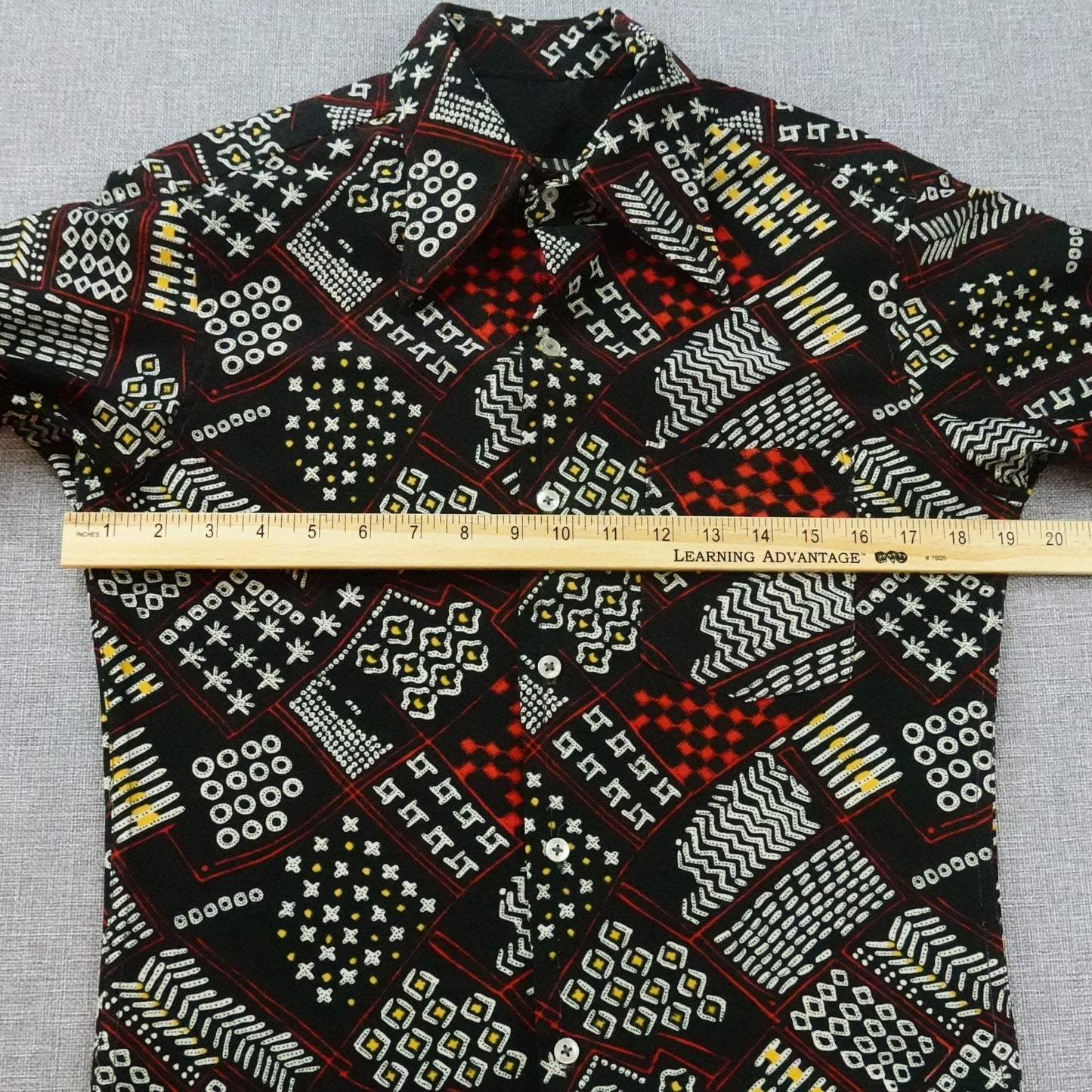 Vintage 1970s Psychedelic Disco Shirt Black Red Geometric Print - Size Small