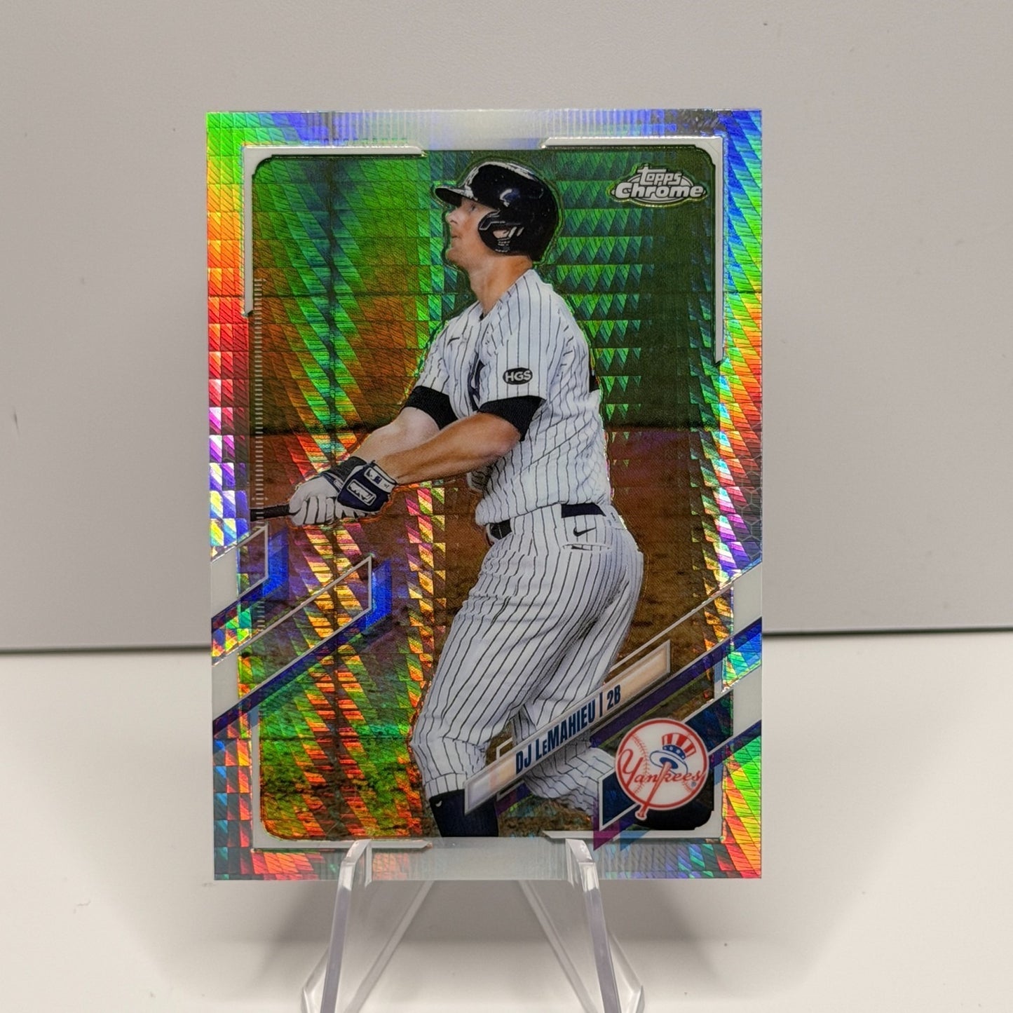 2021 Topps Chrome - D.J. LeMahieu #105 Prism Refractor