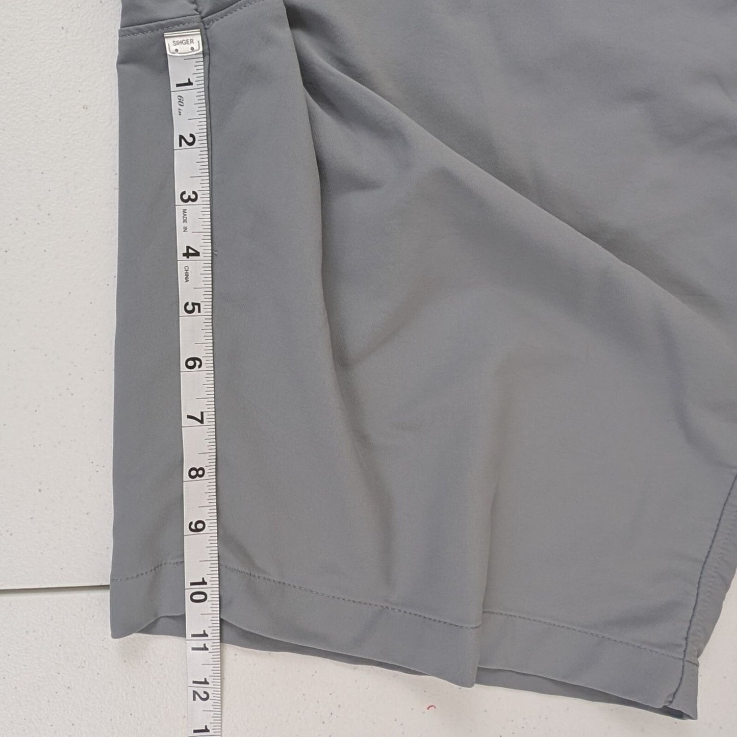 Under Armour Men's Size 40 Gray Golf Shorts Stretch Lightweight UA Performance