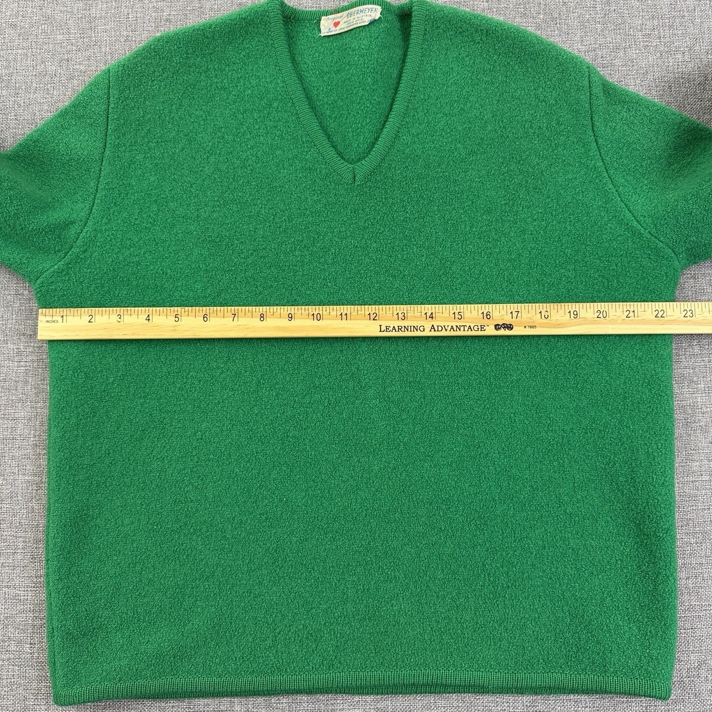 Vintage 60s Obermeyer Austria Green Wool V-Neck Sweater 100% Wool Size Medium