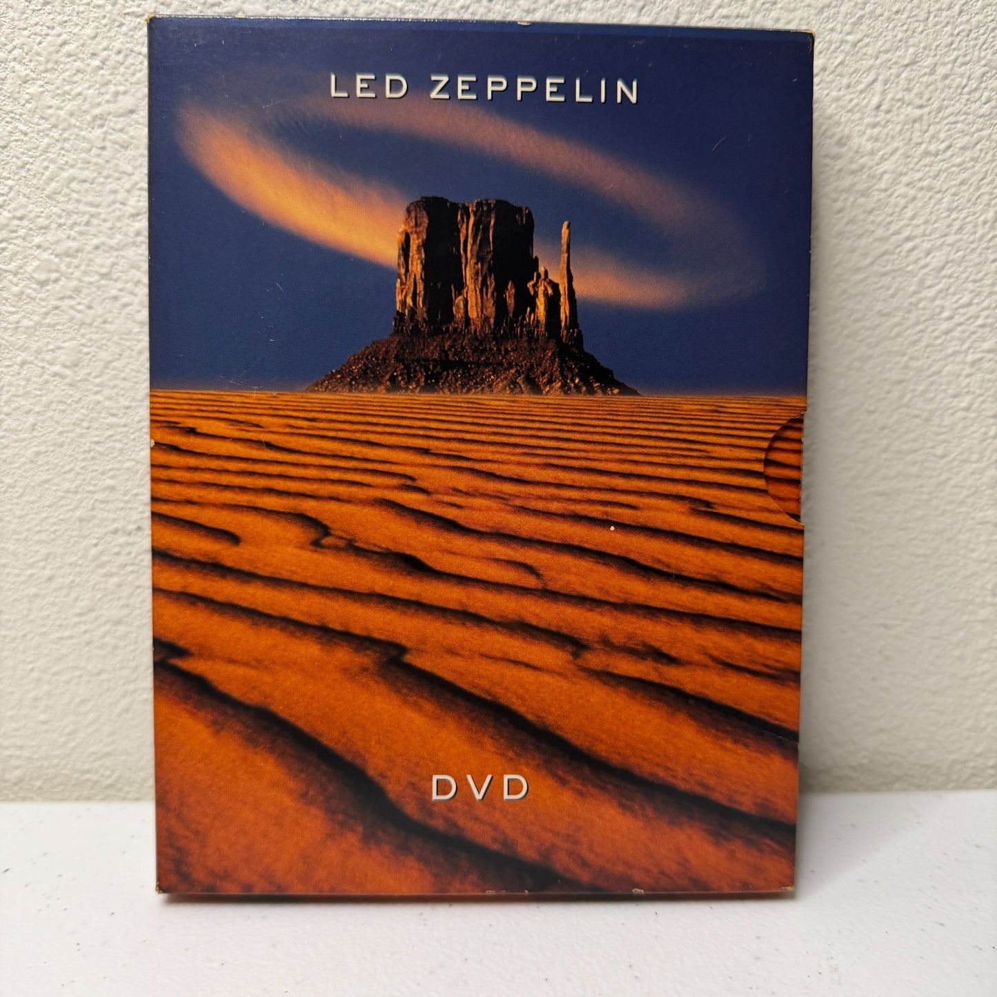Led Zeppelin Live 1970-1979 (DVD 2 Disc Set W/ 2 Booklets)