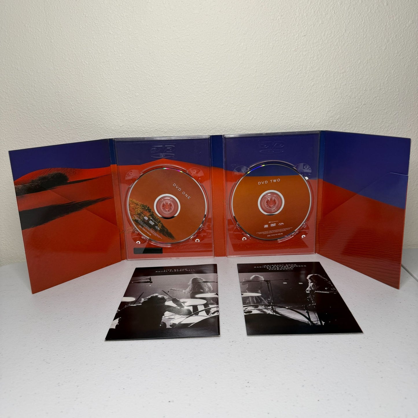 Led Zeppelin Live 1970-1979 (DVD 2 Disc Set W/ 2 Booklets)