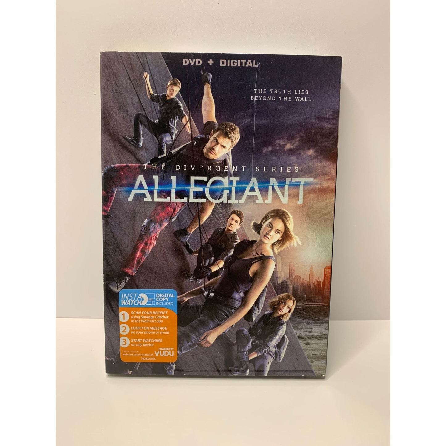 The Divergent Series: Allegiant (DVD + Digital 2016) w/Slipcover - Sealed