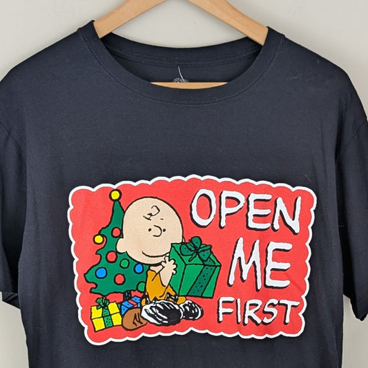 Peanuts Charlie Brown Black Christmas Tee - Size M