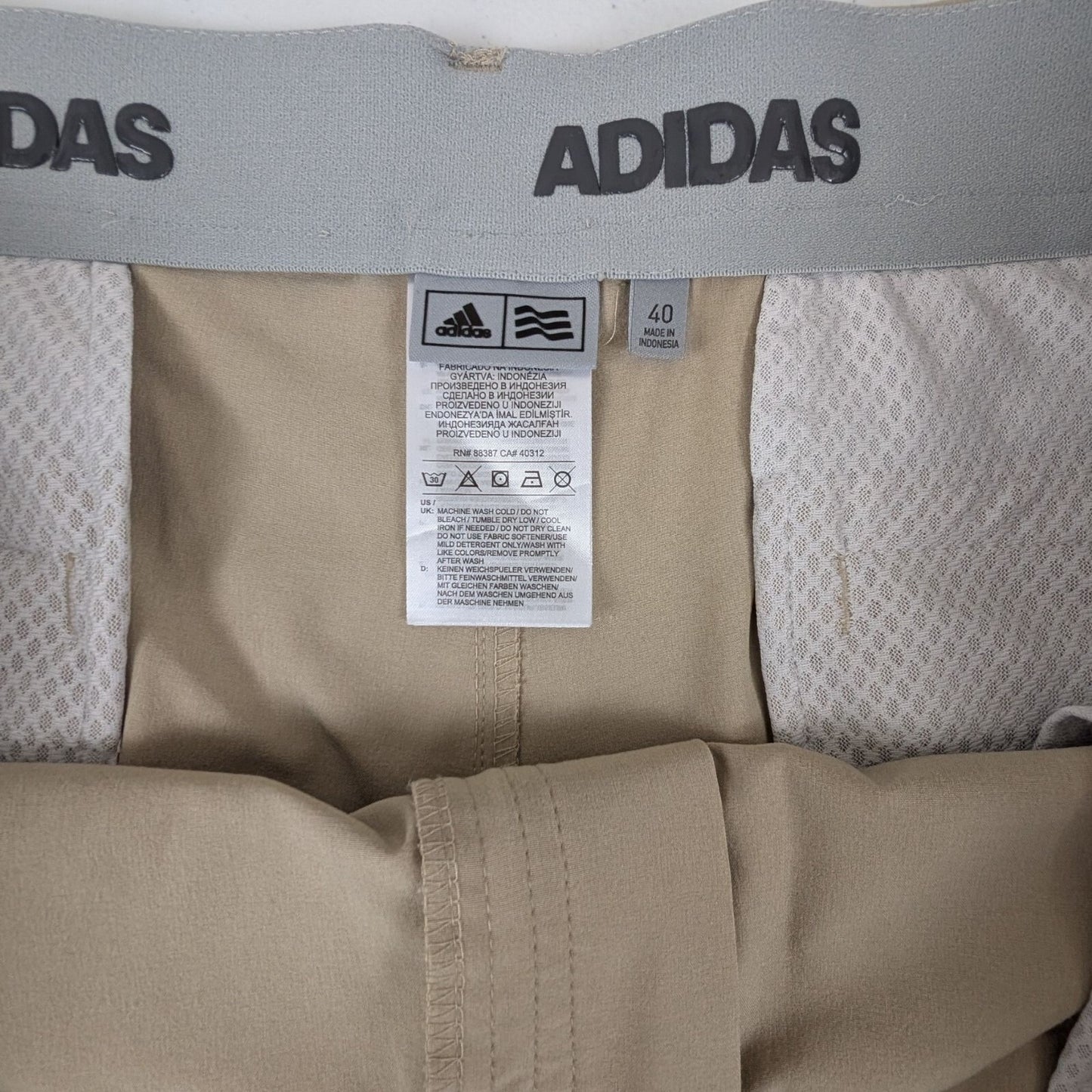 Adidas Men's Size 40 Beige Golf Shorts Lightweight Stretch Active Wear