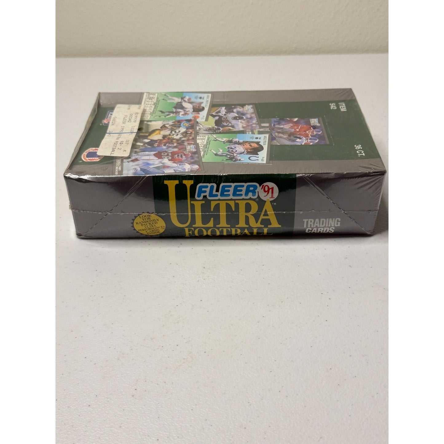 1991 Fleer Ultra Football Hobby Box (36 ct) Factory Sealed