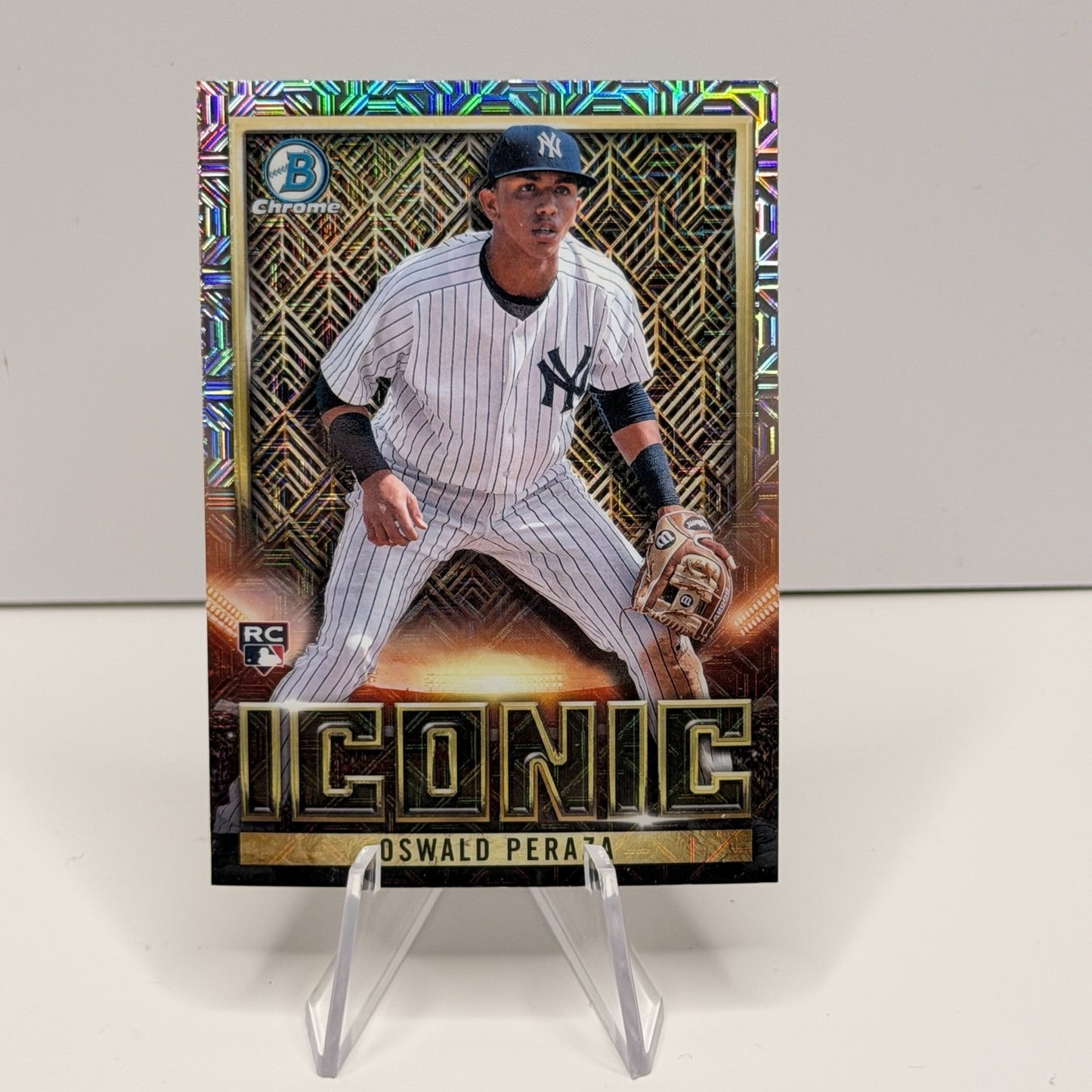 2023 Bowman Chrome - Oswald Peraza Iconic Mojo Refractor #BI-24 New York Yankees