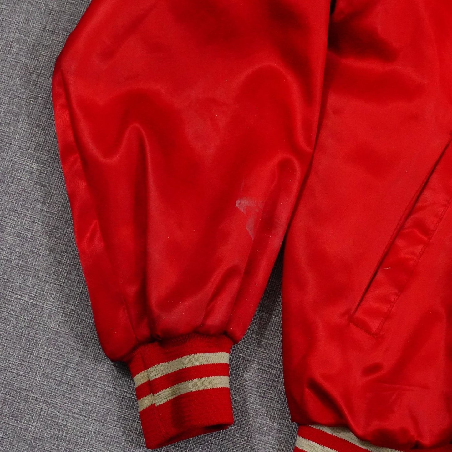 Vintage 80s TGI Friday's Red Satin Bomber Jacket - Size M