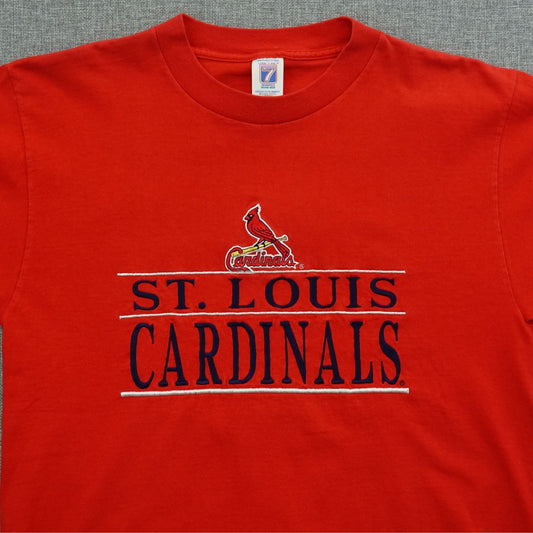 Vintage 90's St. Louis Cardinals T-Shirt Size Medium Red Embroidered Logo 7 Tee
