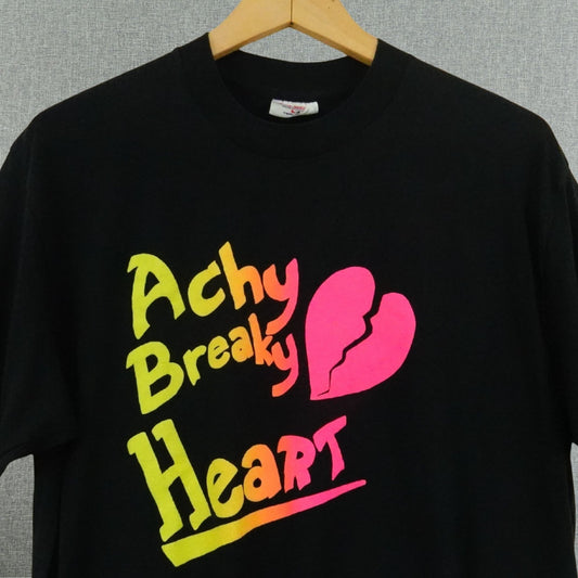 Vintage 90s “Achy Breaky Heart” Single Stitch T-Shirt - Size M