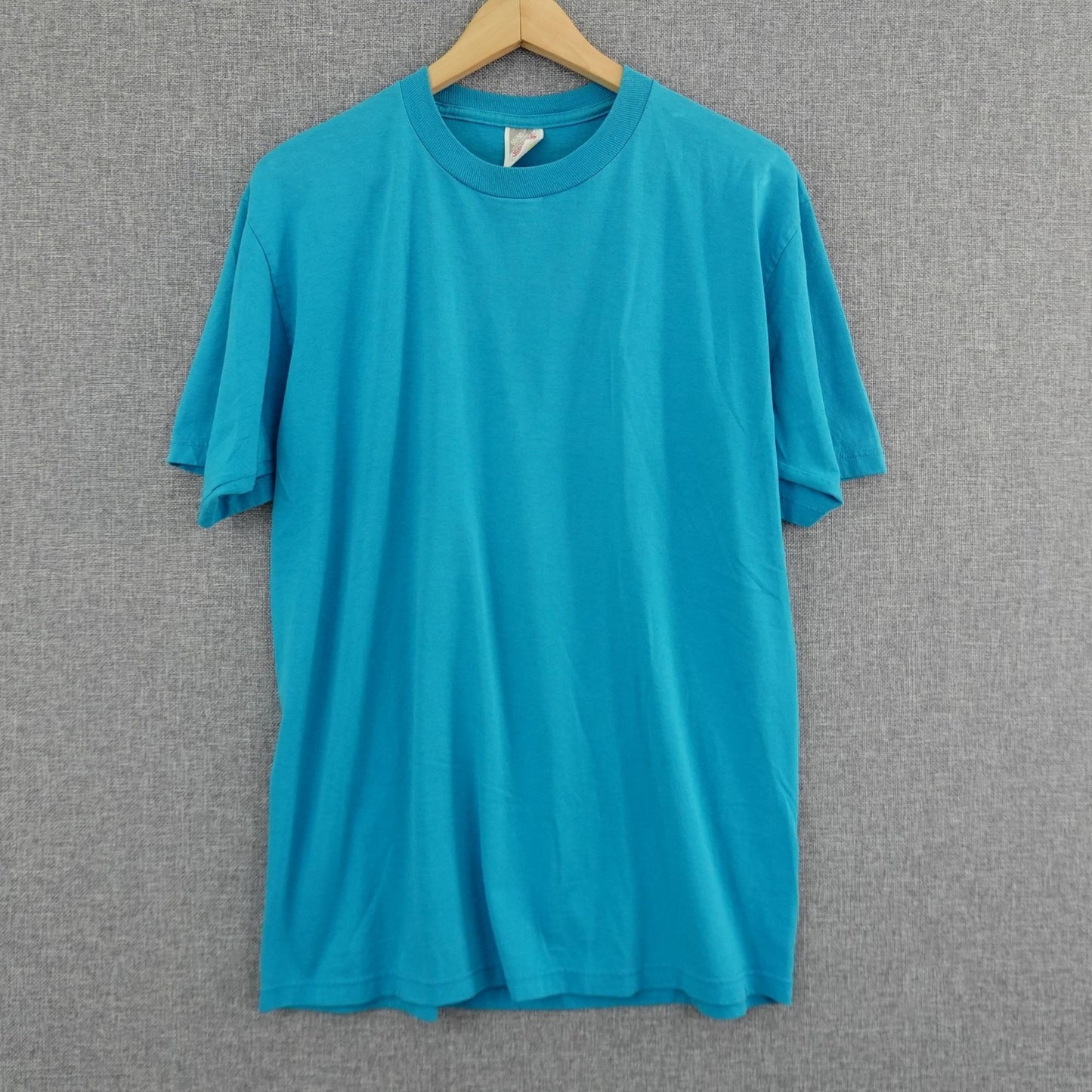 Vintage 90's Jerzees 50/50 Blank Blue/Turquoise Tee - Size L